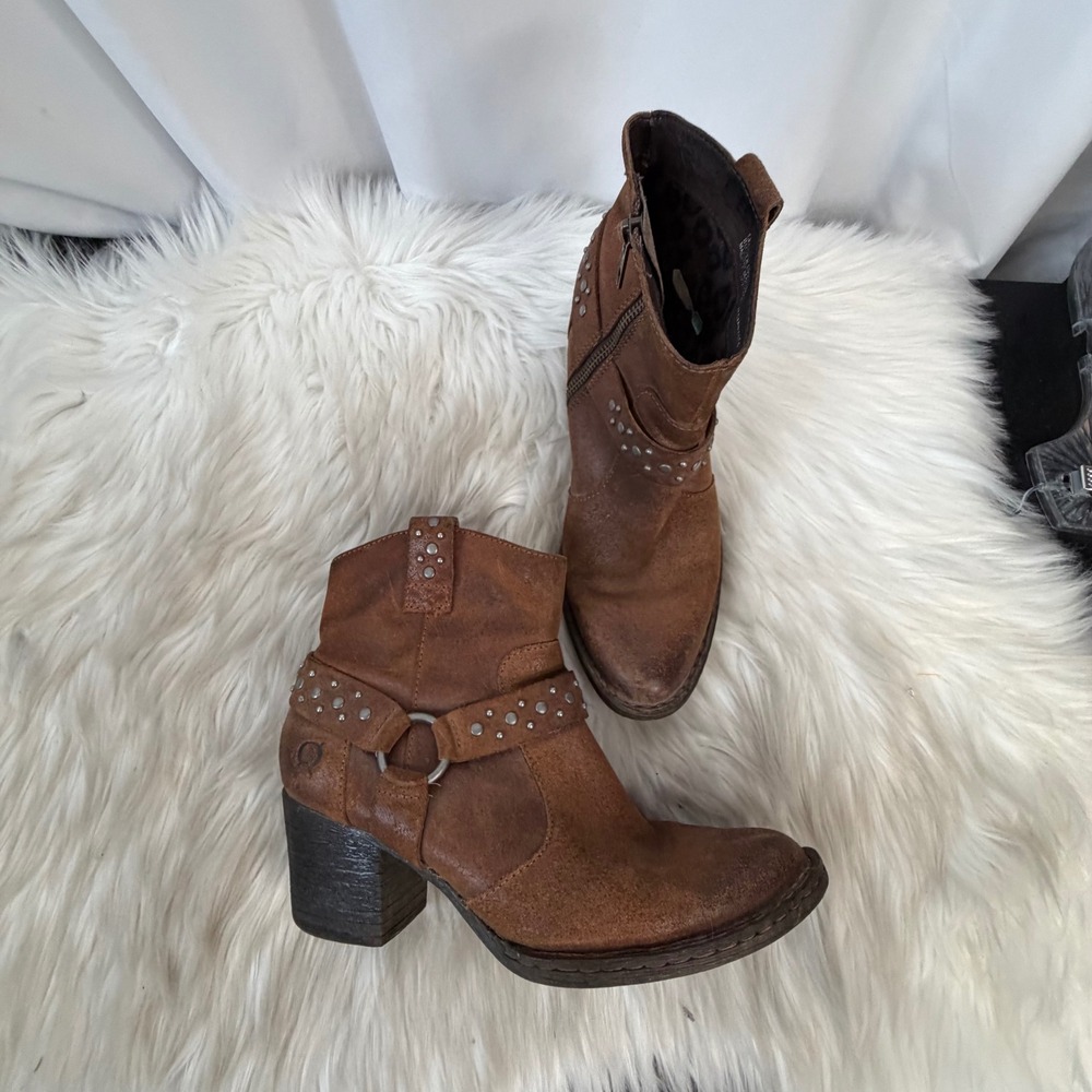 Born Brown Studded Harness Leather Ankle Boots Western Moto Booties Size 8.5